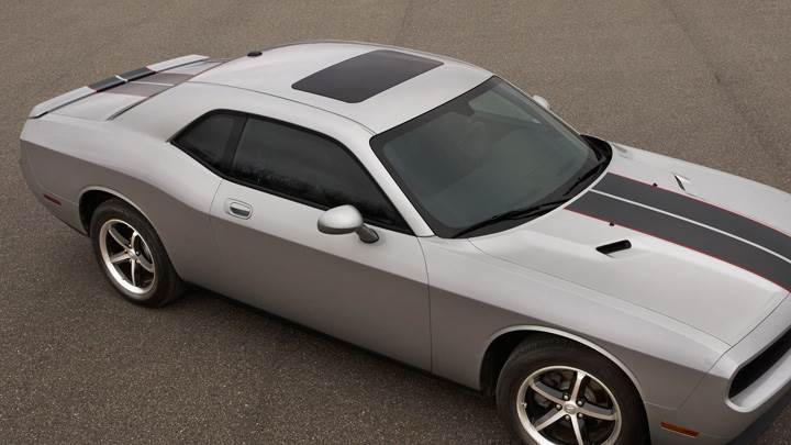 2009 Dodge Challenger SE Rallye In Metalic Silver Bright Side Pose